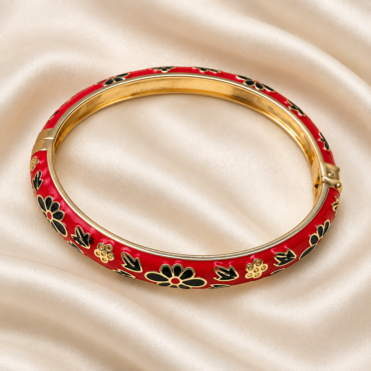 Scarlet Noir Enamel Bangle